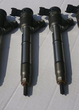 Форсунка kia hyundai 1,4 crdi 0445110587