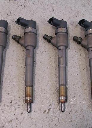 Форсунка 0445110618 stbdb corsa e astra j 1.3