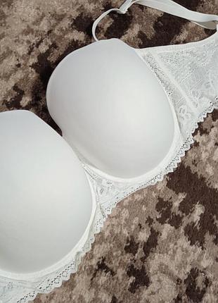 Бюстгальтер на большую грудь
