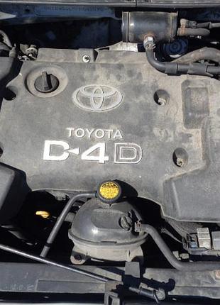 Форсунка 2.0 d4d toyota avensis t25 corolla