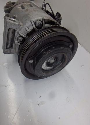 Автозапчасть audi a4 b5 1.6 компрессор кондиционера vw 8d0260808 б/у оригинал 2