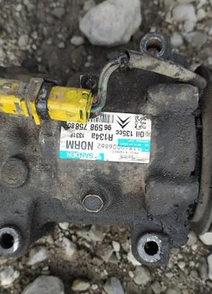 Компрессор кондиционера 9659875880 peugeot citroen