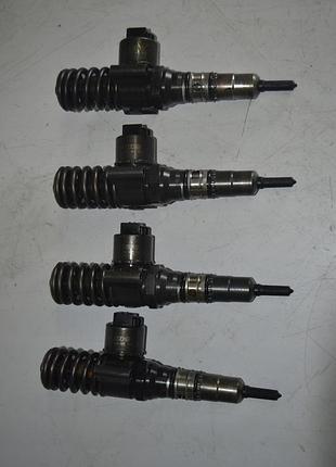Форсунка форсунка vw 2,0 tdi 03g130073b
