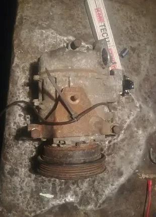 Компрессор кондиционера denso 8d0260808 vw passat