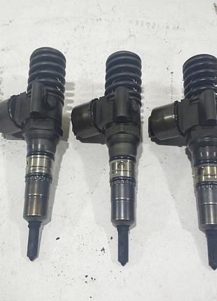 Форсунка насос форсунка vw audi a3 8p 2.0 tdi 03g130073g