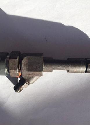 Форсунка топливная renault 1.9 dci 0445110110a б/у оригинал