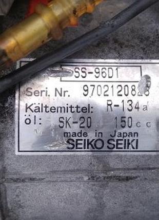 Автозапчастина компресор кондиціонера bmw e36 1.7 tds 64528390228 б/у оригінал 2
