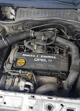 Opel corsa c компрессор кондиционера 24421642