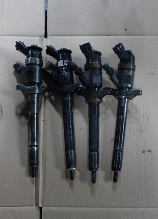 Форсунка топливная 04455110297 peugeot 207 307 407 1.6 б/у оригинал