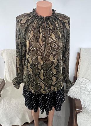 Блузка в зміїний принт