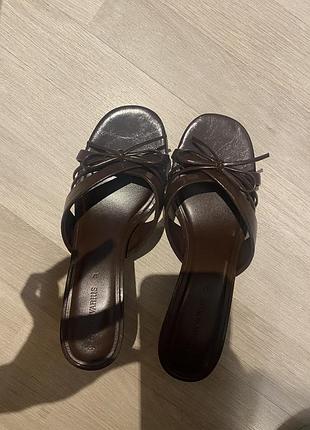 Мюлі (босоніжки) stradivarius 37