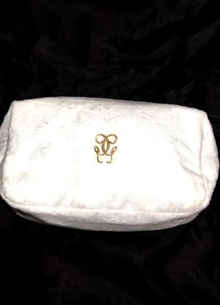 Guerlain меховая тедди косметичка с лого /12500/