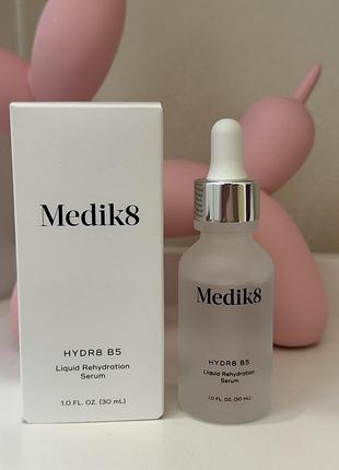 Зволожувальна сироватка medik8 hydr8 b5 liquid rehydration serum