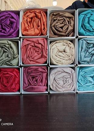 Сатиновая простынь на резинке 160х200см и 2 наволочки belizza турция красная