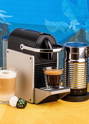 Кофемашина nespresso pixie electric aluminium d62 и капучинатор (вспениватель молока) aeroccino 4