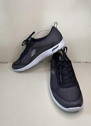 Продам жіночі кросівки фірми skechers!