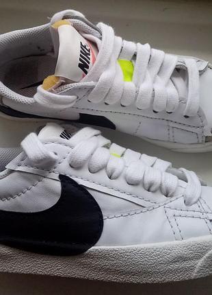 Жіночі шкіряні кросівки кеди nike  blazer low 77 jumbo dq1470-101 (оригінал)