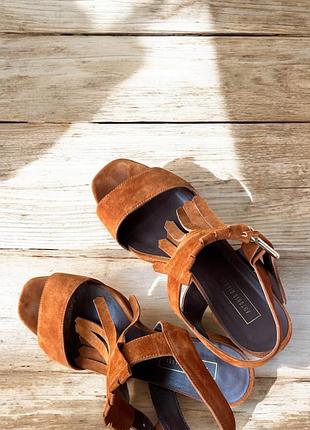 Замшеві босоніжки antonio biaggi, натуральний замш, ідеальний стан, декоративна бахрома знімна