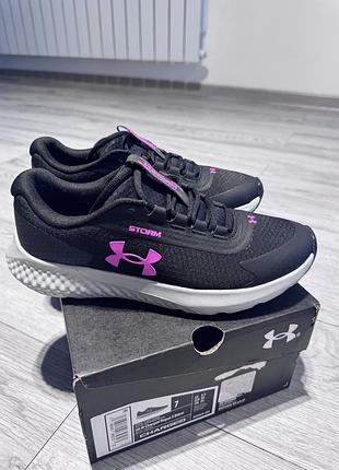 Нові жіночі кросівки under armour