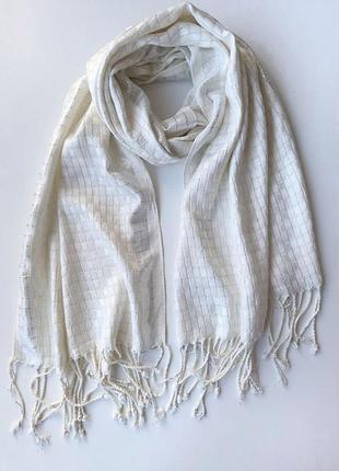 Шарф жіночий в клітинку з люрексом і пензлями весна-осінь oasis 176х52 см молочний