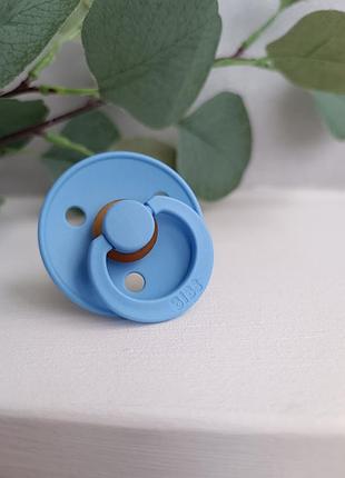 Пустышка bibs colour latex round(круглая) 6-18 месяцев sky blue