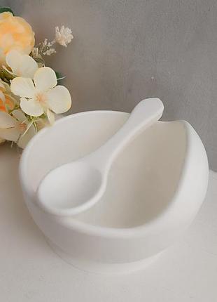 Детская глубокая силиконовая тарелка с ложкой на присоске