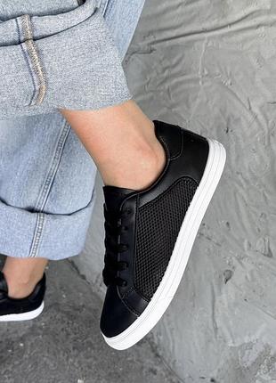 Жіночі шкіряні кросівки сітка натуральні