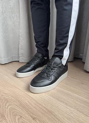 Кроссовки adidas rivalry lux low shoes. оригинал. размер us 9, us 10,5