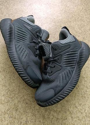 Оригинальные стильные детские adidas alpha bounds размера 26, стелька 16 см