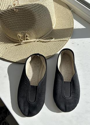 Гарненькі балетки на хлопчика або дівчинку