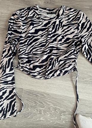 Топ с голой спинкой