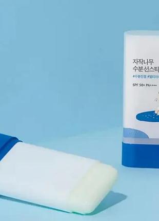 Увлажняющий солнцезащитный сток round lab birch juice moisturizing sun stick 19g