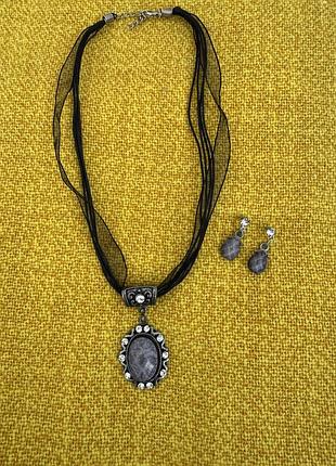 Набір прикрас кольє сережки