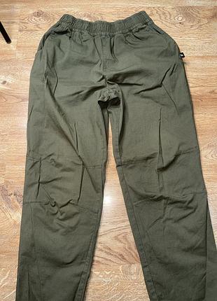 Штани джогери колір хакі