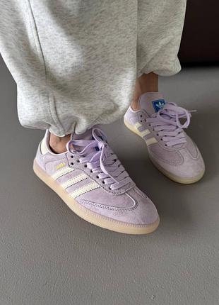 Жіночі кросівки adidas