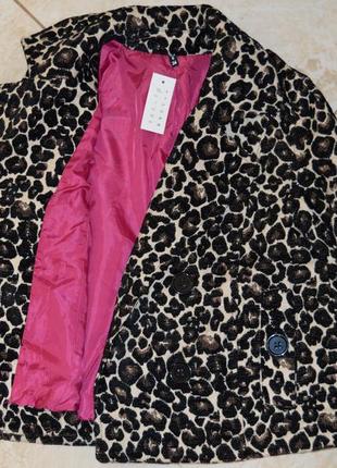 Леопардовое демисезонное пальто полупальто пиджак с карманами вискоза этикетка7 фото