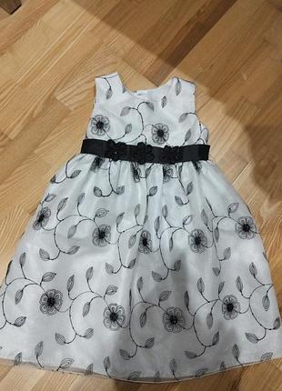 Платье нарядное