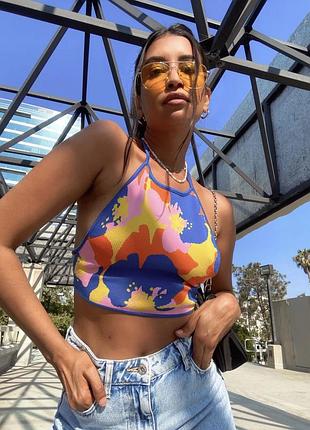 Яскравий топ zara з відкритою спиною