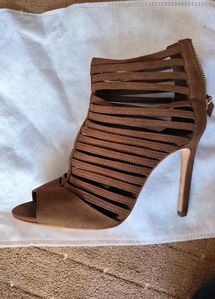 Ботильоны летние zara