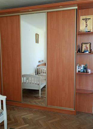 Шафа-купе б/в