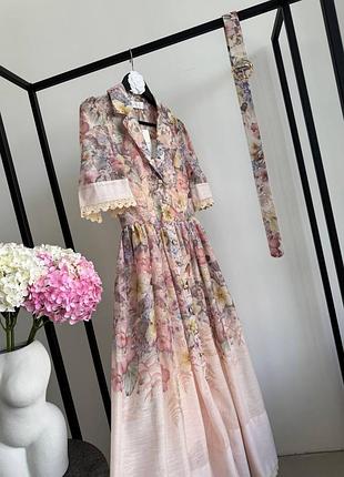 Сукня люкс класу