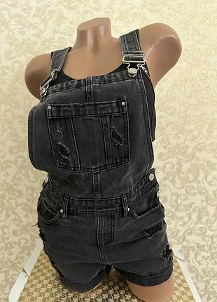 Джинсовый комбинезон
