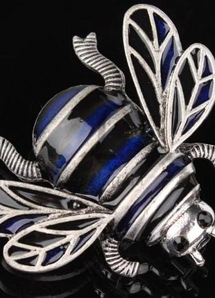 Брошка-шпилька. жук синій. елегантна біжутерія. стильні прикраси для жінок.