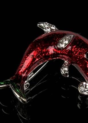 Брошка-булавка. дельфин красный элегантная бижутерия. украшения стильные для женщин.