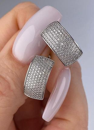 Сережки зі срібла з фіанітами білого кольору