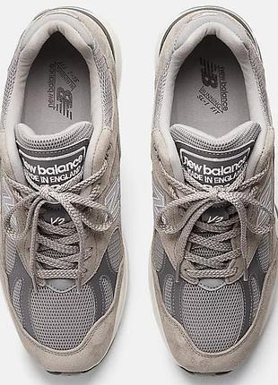 Чоловічі кросівки new balance оригінал зроблено в британії uk 991v2