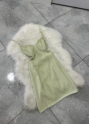 Оливкова сукня