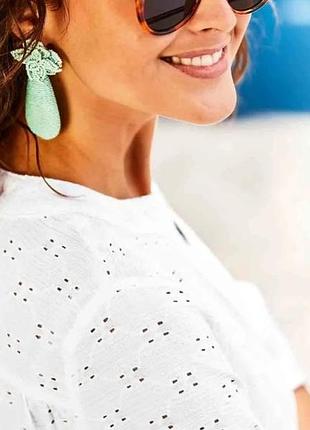 Белое платье из прошвы