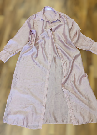 Пудровое шелковое платье- рубашка mango