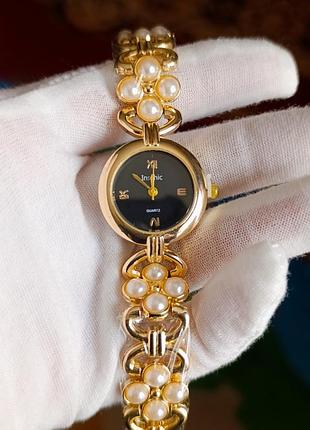 Элегантные часы с жемчужинами ✨ невероятно красивый 😍